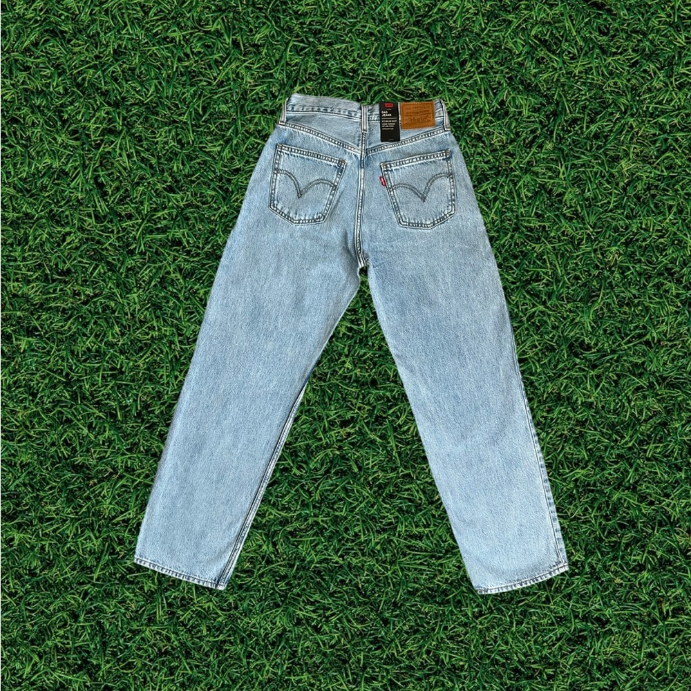 Levi's Women's Premium Dad Jeans High Rise Straight Leg - Picture 2 of 3